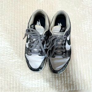 Nike Dunk Low in Metallic Silver